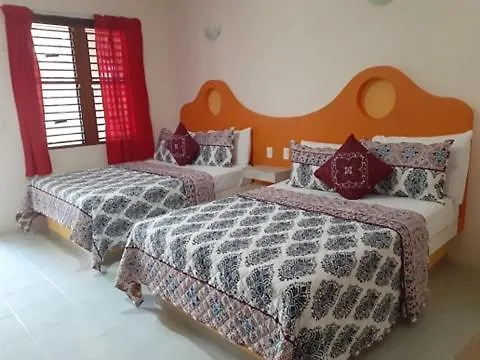 Hotel Posada Las Iguanas Playa del Carmen Mexico